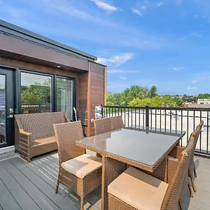  Apartment Frontenac By Restavio Canada