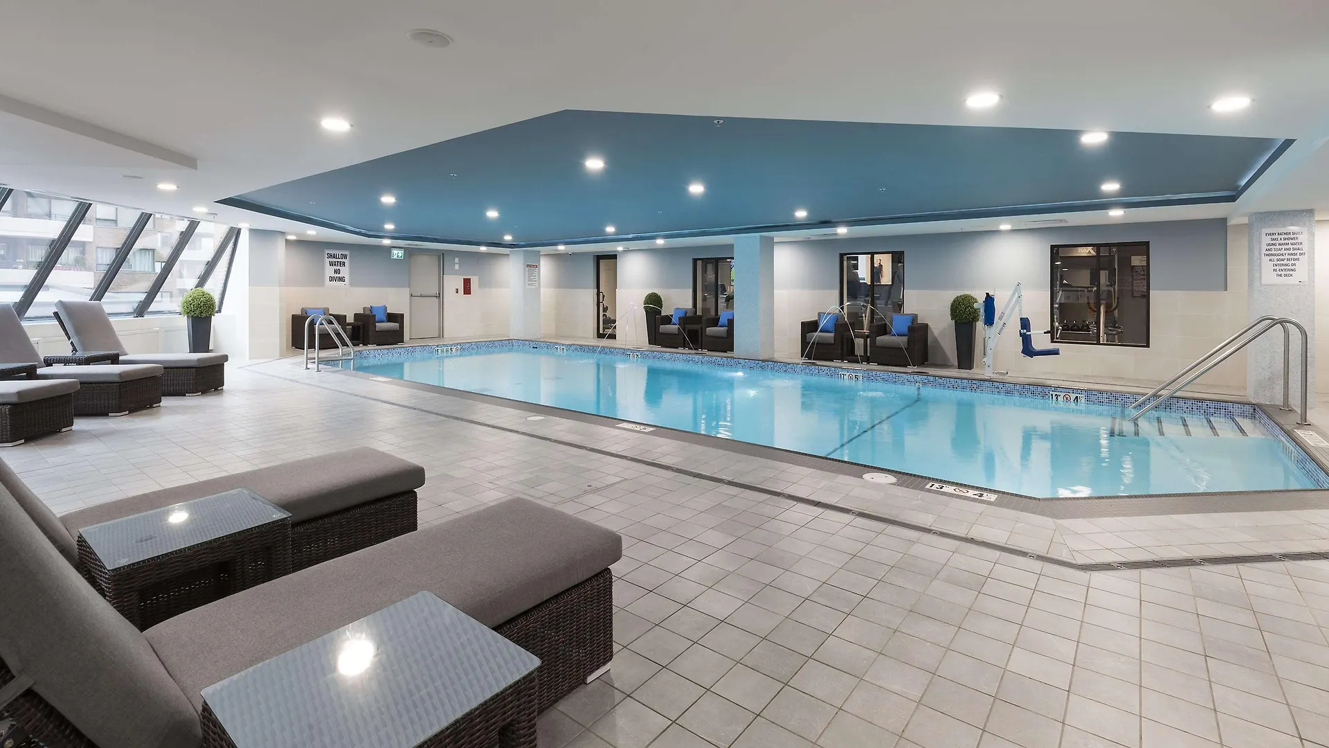 Hilton Garden Inn Ottawa Downtown 3*,  Canada