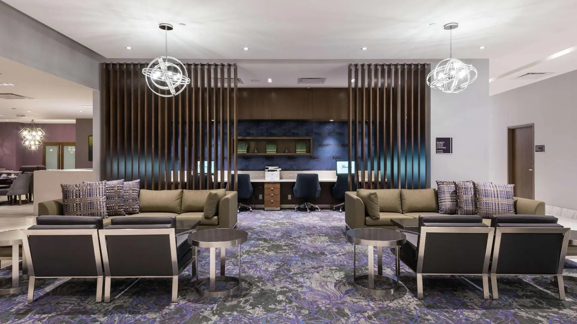 Hilton Garden Inn Ottawa Downtown Hotel